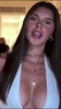 风姿绰约😍！佩德里女友曝光，中场大师找女友的眼光也很不错